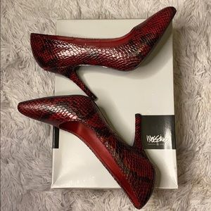MOSSIMO faux snake print pumps....NIB